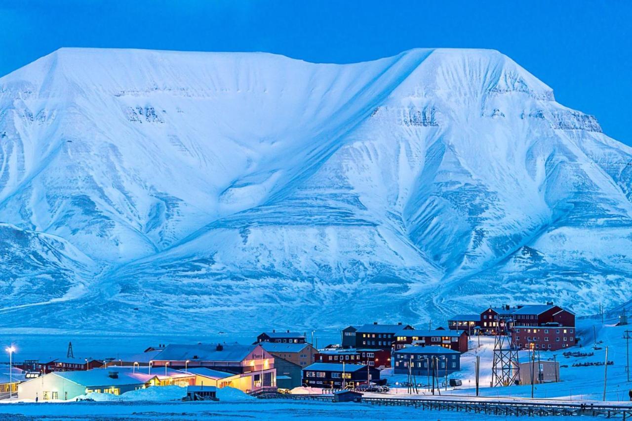 Haugen Pensjonat Svalbard Longyearbyen Exterior photo