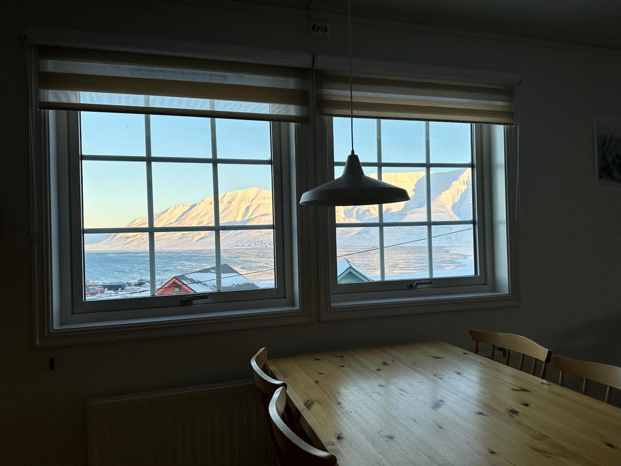 Haugen Pensjonat Svalbard Longyearbyen Room photo